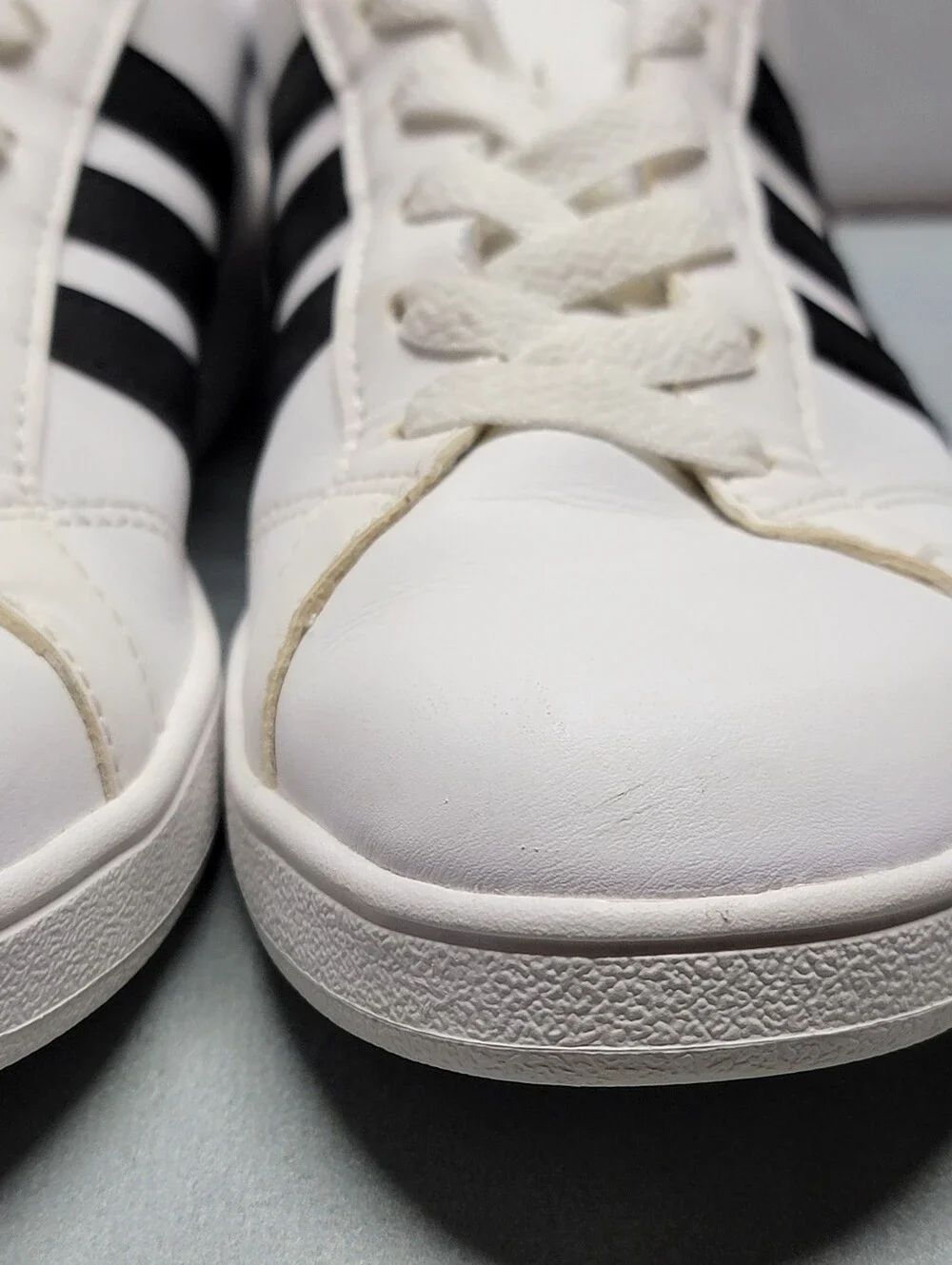 Adidas Baseline Mens AW4299 White Casual Shoes Sneakers Size 5